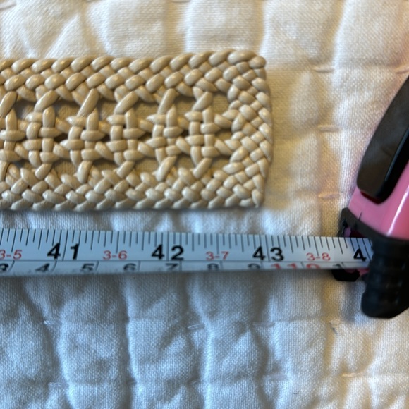 Tory Burch creamy tan leather new without tags belt. Cute and adjustable. - Picture 3 of 6